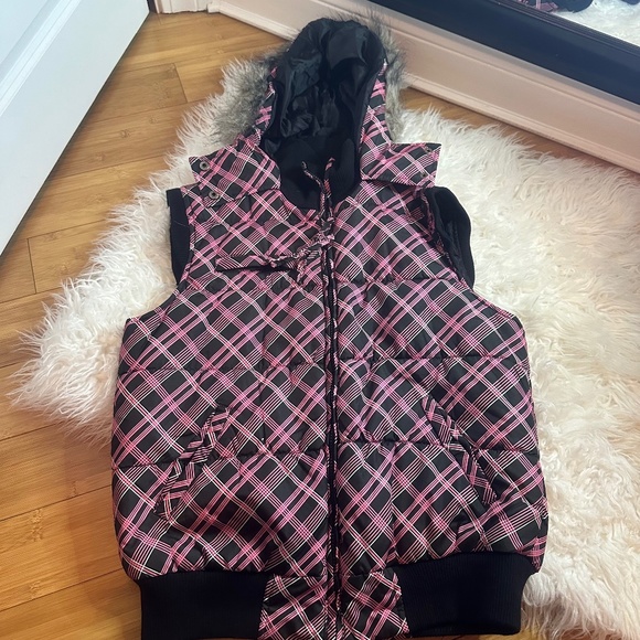 Neu Look Pink and Black Coat Vest with faux fur hood Size XL - Picture 1 of 3